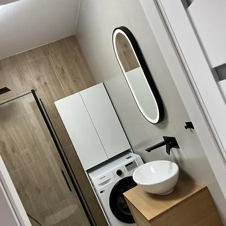 Apartament Nowoczesny W Centrum Torunia/Podziemny Parking I Winda Exterior photo