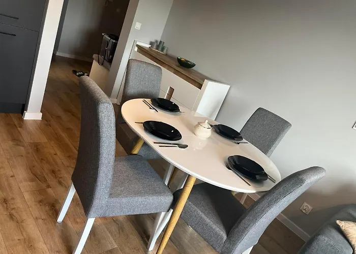 Apartament Nowoczesny W Centrum Torunia/Podziemny Parking I Winda